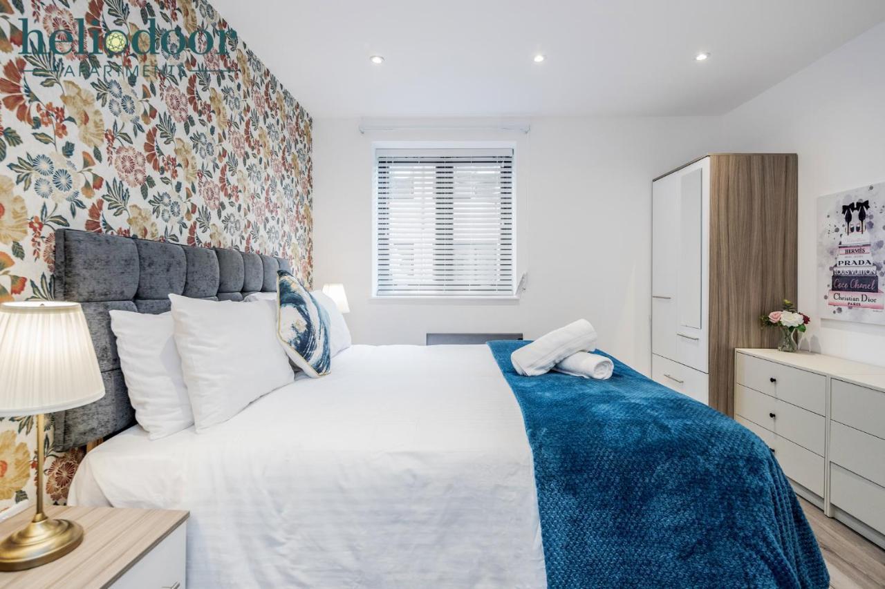 Milton Keynes Apartments, Sleeps Up To 5, Free Parking, Free Wifi & Movies, 7 Mins Drive To Milton Keynes Central Station For Direct Trains To London & The North Luaran gambar