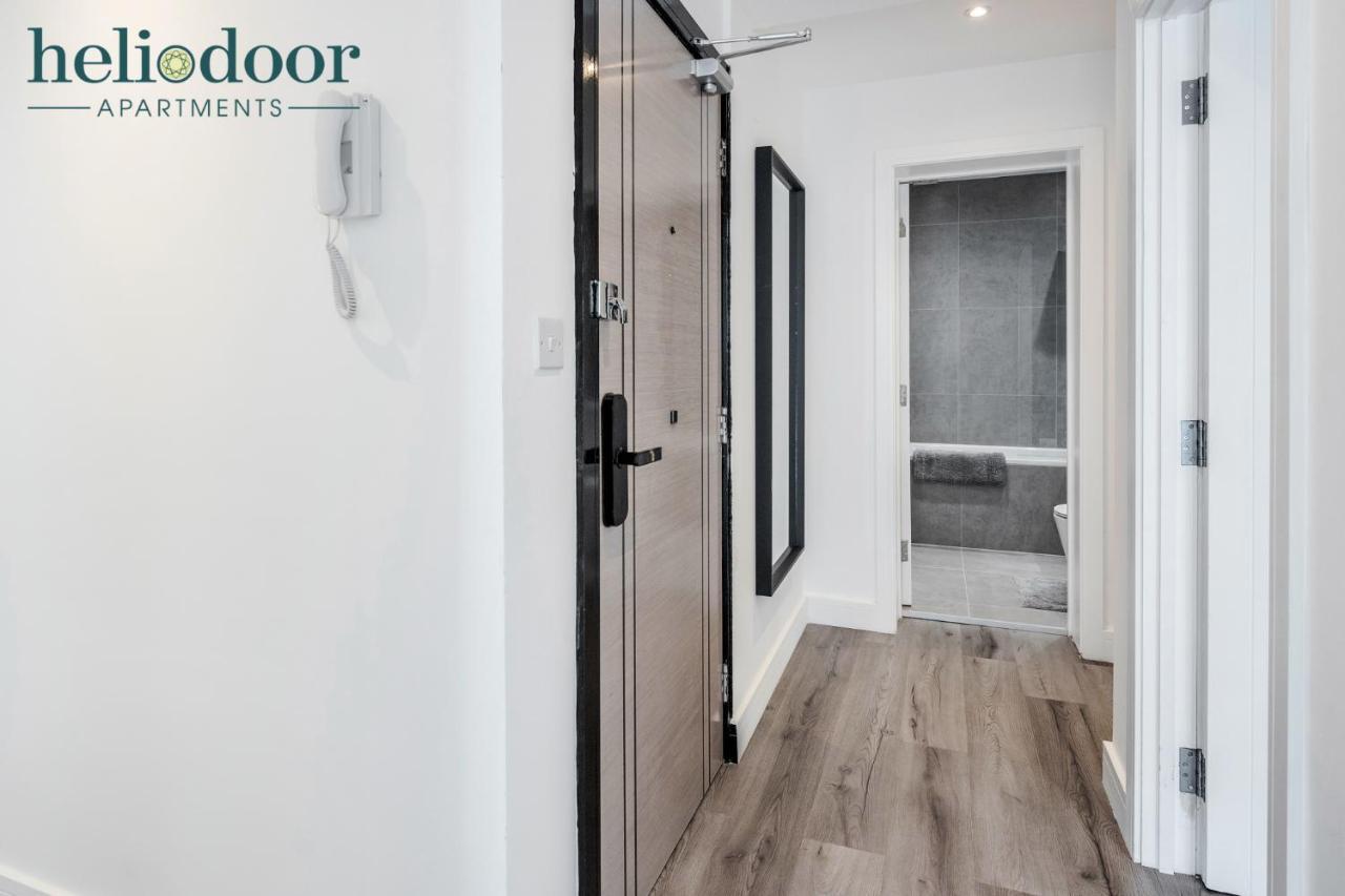 Milton Keynes Apartments, Sleeps Up To 5, Free Parking, Free Wifi & Movies, 7 Mins Drive To Milton Keynes Central Station For Direct Trains To London & The North Luaran gambar