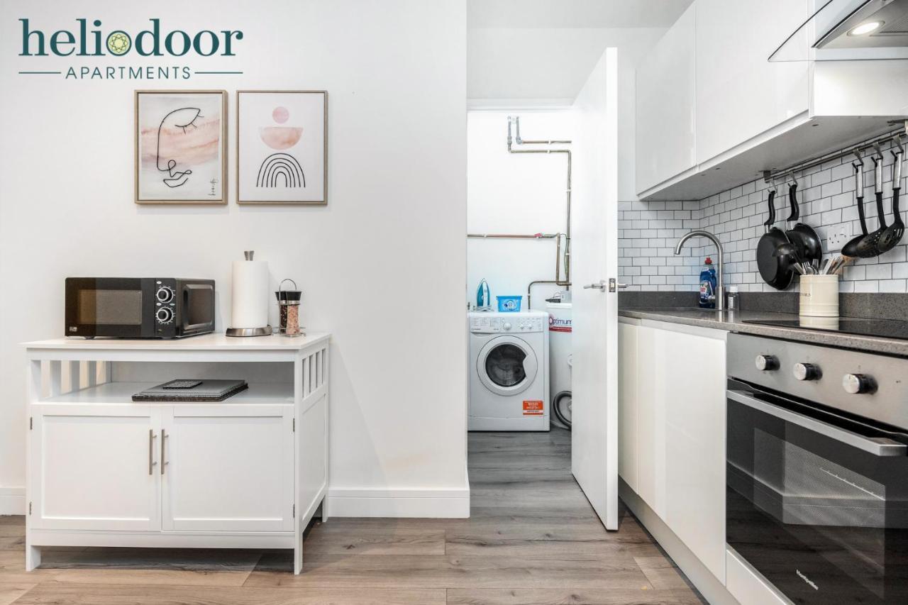 Milton Keynes Apartments, Sleeps Up To 5, Free Parking, Free Wifi & Movies, 7 Mins Drive To Milton Keynes Central Station For Direct Trains To London & The North Luaran gambar