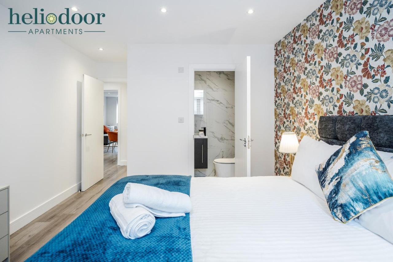 Milton Keynes Apartments, Sleeps Up To 5, Free Parking, Free Wifi & Movies, 7 Mins Drive To Milton Keynes Central Station For Direct Trains To London & The North Luaran gambar