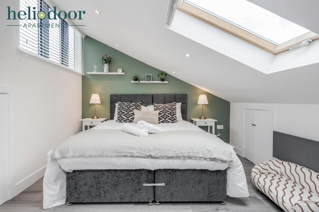 Milton Keynes Apartments, Sleeps Up To 5, Free Parking, Free Wifi & Movies, 7 Mins Drive To Milton Keynes Central Station For Direct Trains To London & The North Luaran gambar