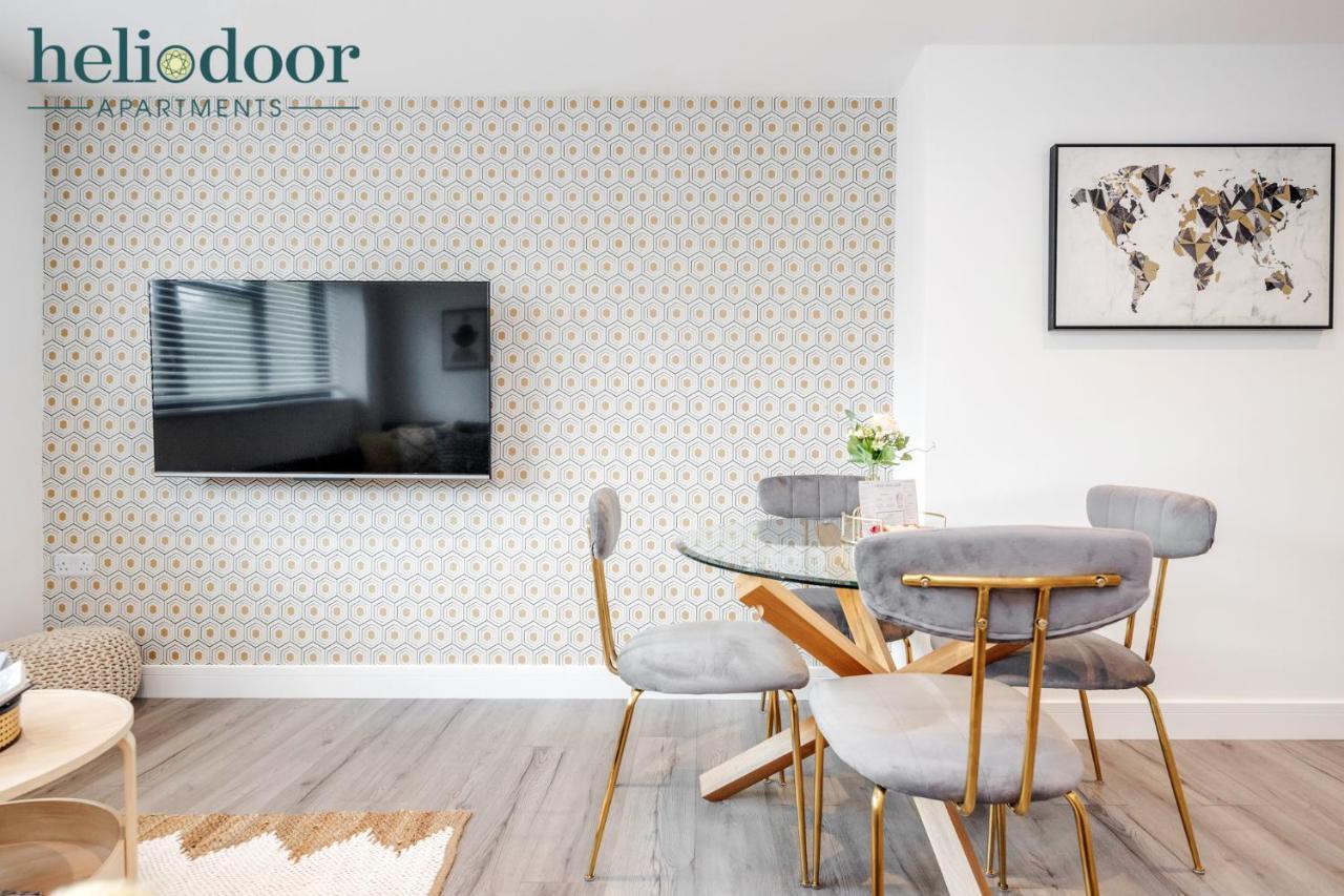Milton Keynes Apartments, Sleeps Up To 5, Free Parking, Free Wifi & Movies, 7 Mins Drive To Milton Keynes Central Station For Direct Trains To London & The North Luaran gambar