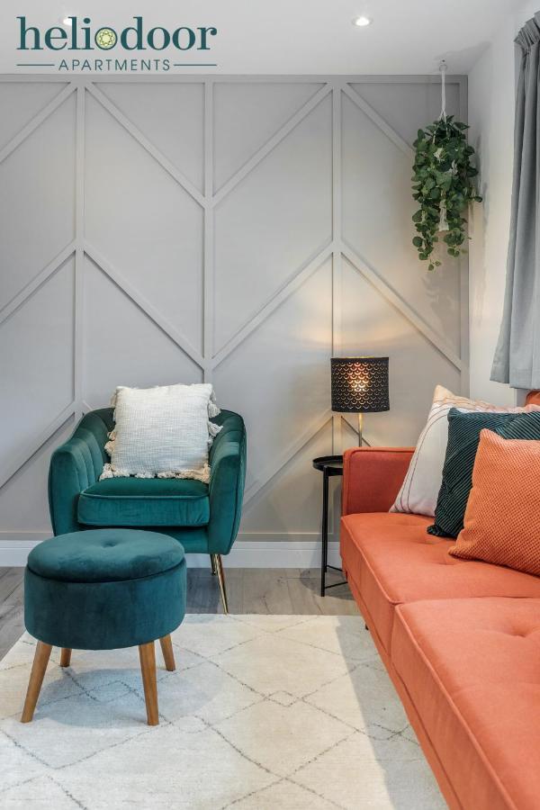 Milton Keynes Apartments, Sleeps Up To 5, Free Parking, Free Wifi & Movies, 7 Mins Drive To Milton Keynes Central Station For Direct Trains To London & The North Luaran gambar