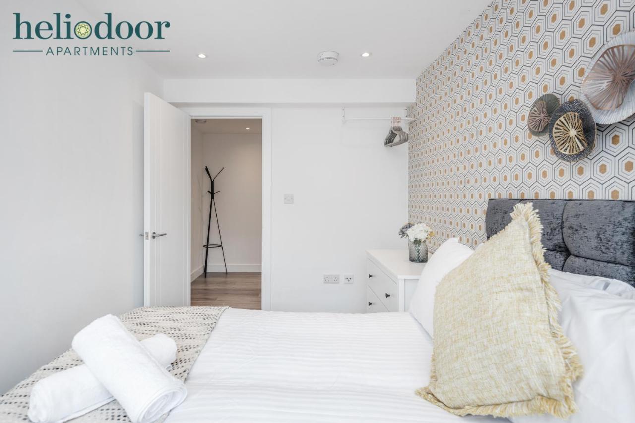 Milton Keynes Apartments, Sleeps Up To 5, Free Parking, Free Wifi & Movies, 7 Mins Drive To Milton Keynes Central Station For Direct Trains To London & The North Luaran gambar