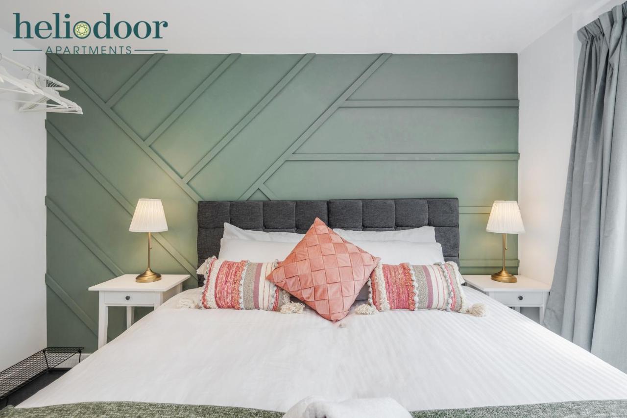 Milton Keynes Apartments, Sleeps Up To 5, Free Parking, Free Wifi & Movies, 7 Mins Drive To Milton Keynes Central Station For Direct Trains To London & The North Luaran gambar